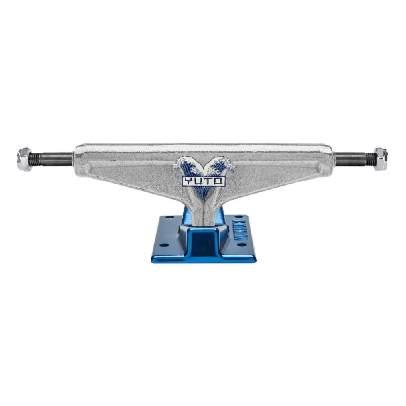 Skateboard Trucks with Heavy-Duty Construction-Venture V Hollow Skateboard Trucks Yuto Great Wave High Polished / Blue - 5.2"